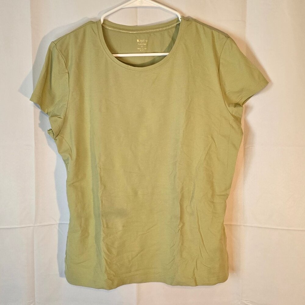 Green Tee - Picture 3 of 7